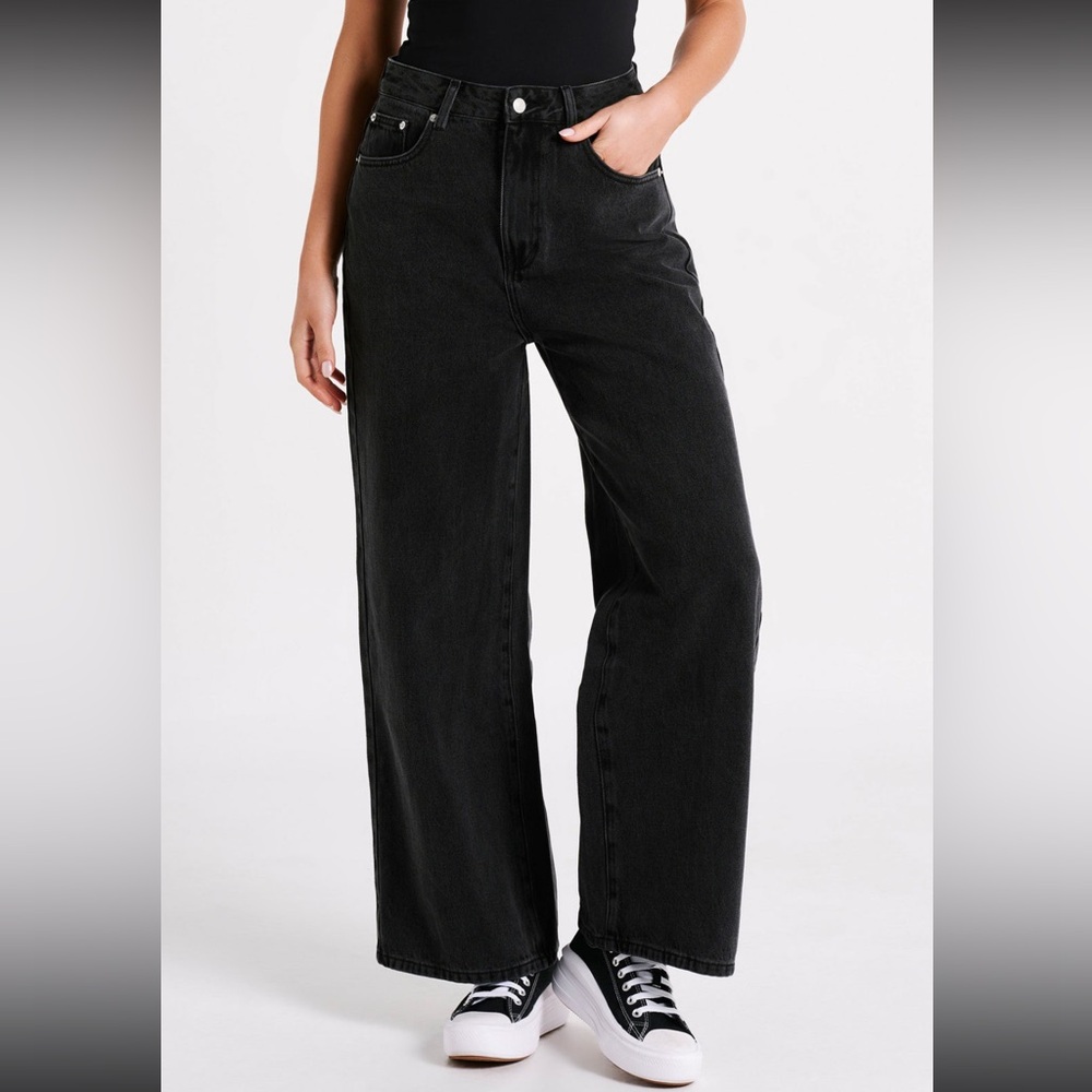 Meshki Raven Oversized Low Rise Baggy Jeans - Washed Black